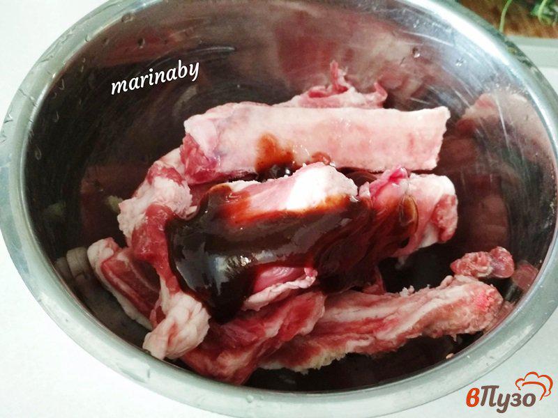 Фото приготовление рецепта: Свиные ребра с молодым картофелем шаг №1