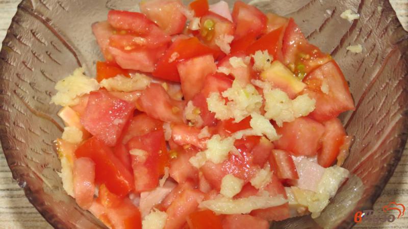 Фото приготовление рецепта: Салат с копченой курицей шаг №2