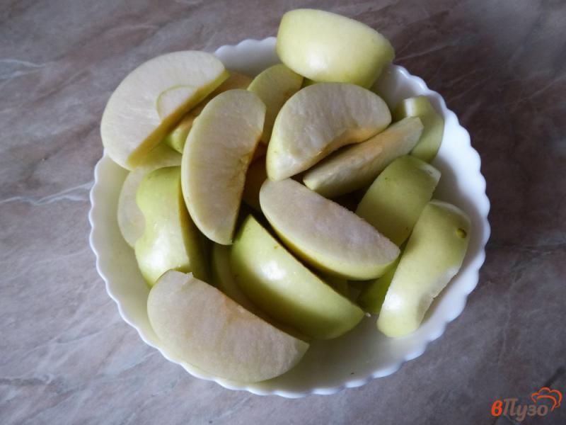 Фото приготовление рецепта: Ароматный яблочный компот со специями шаг №2