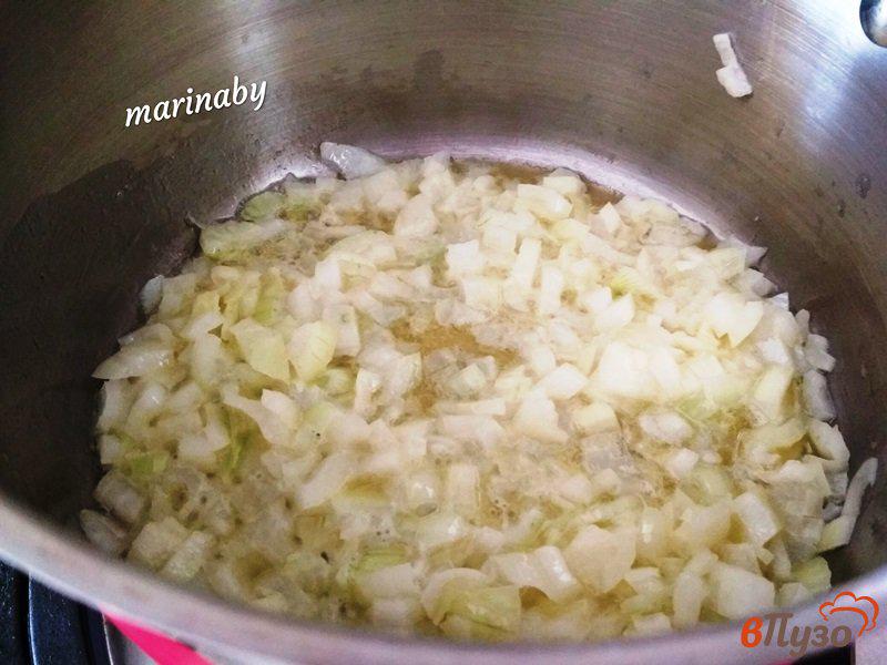 Фото приготовление рецепта: Суп с фрикадельками и овощами шаг №3