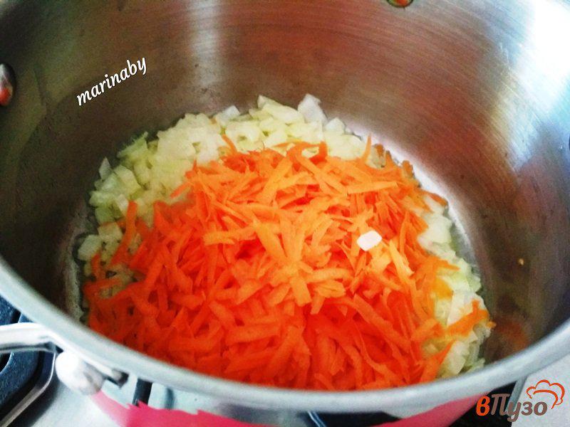 Фото приготовление рецепта: Суп с фрикадельками и овощами шаг №4