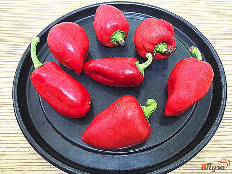 Фото приготовление рецепта: Перец в томатном соусе шаг №2