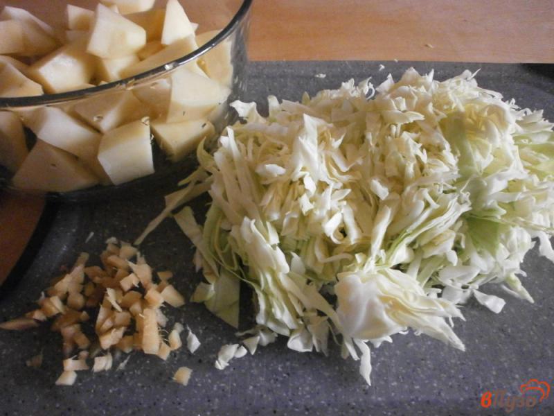 Фото приготовление рецепта: Постный борщ на яблочно - овощном бульоне с имбирём шаг №3