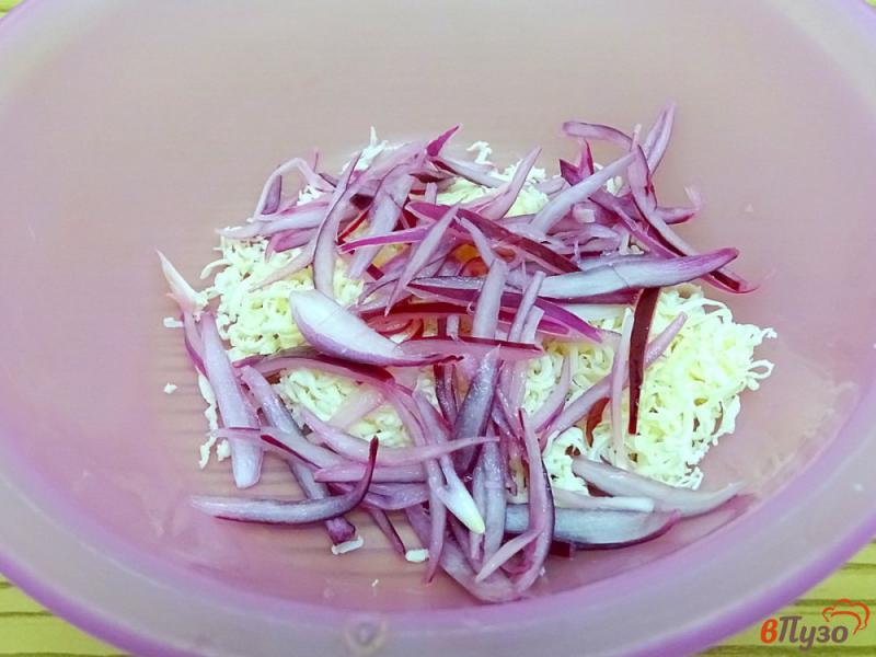 Фото приготовление рецепта: Салат огуречно - яичный шаг №3