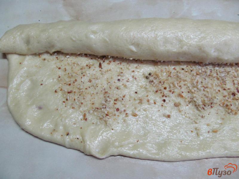 Фото приготовление рецепта: Пирог с начинкой из арахиса шаг №9