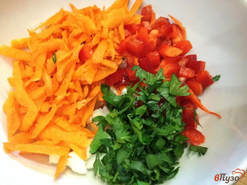 Фото приготовление рецепта: Салат с морковью и цветной капустой шаг №5