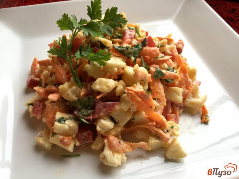 Фото приготовление рецепта: Салат с морковью и цветной капустой шаг №7