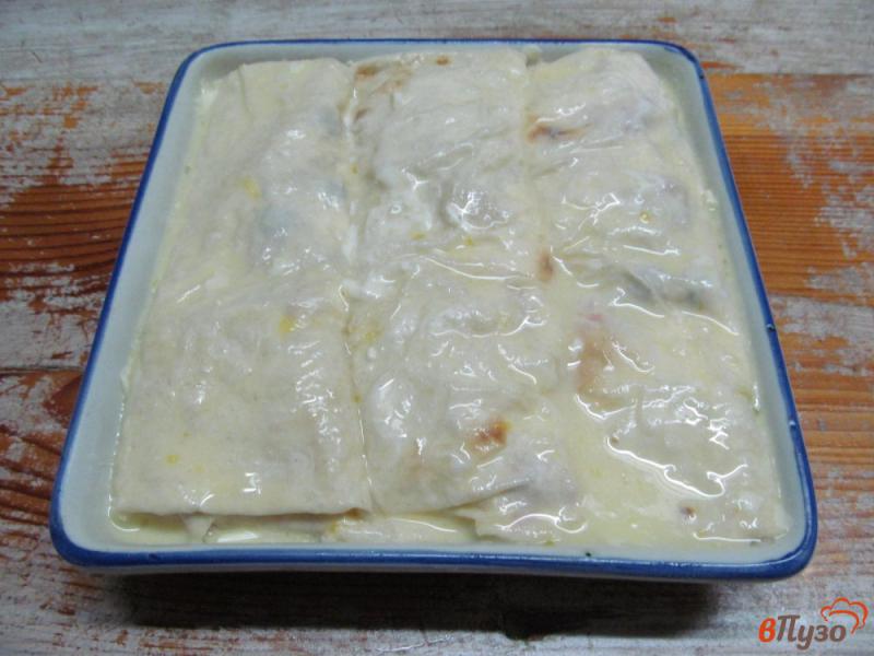 Фото приготовление рецепта: Пирог из лаваша с творогом и ягодами шаг №5