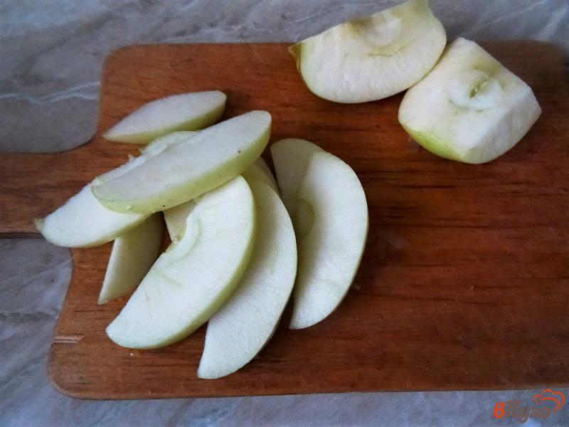 Фото приготовление рецепта: Говядина с яблоками и луком шаг №10