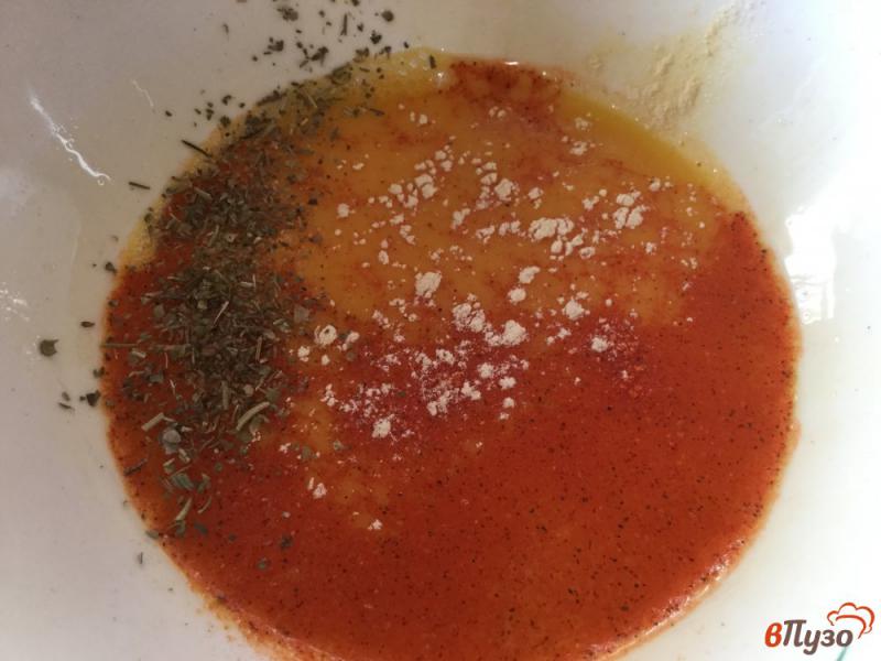 Фото приготовление рецепта: Жаренные зеленые помидоры в кляре шаг №4