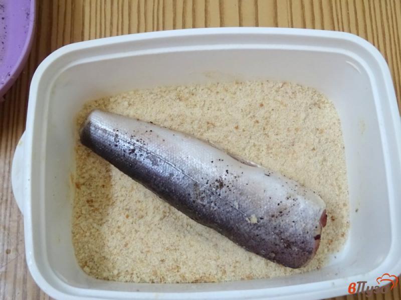 Фото приготовление рецепта: Рыба жареная с грибами шаг №7