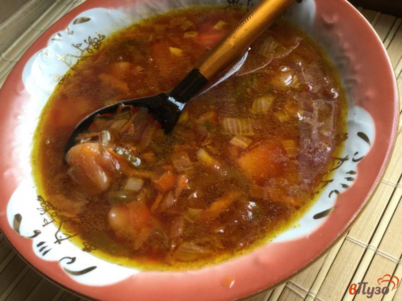 Фото приготовление рецепта: Свекольный суп с солеными огурцами шаг №8