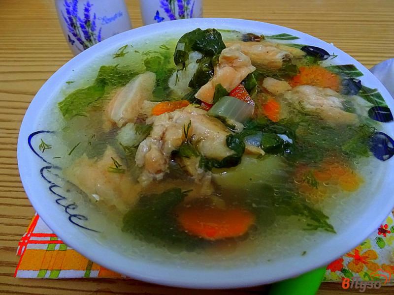 Фото приготовление рецепта: Суп из брюшек сёмги с овощами шаг №9