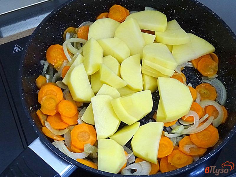 Фото приготовление рецепта: Суп пюре из кабачков и картофеля шаг №5