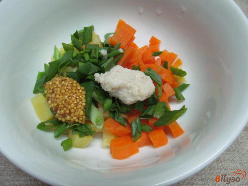 Фото приготовление рецепта: Овощной салат с килькой шаг №2