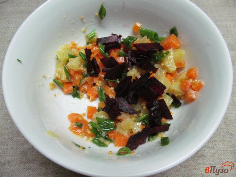 Фото приготовление рецепта: Овощной салат с килькой шаг №3