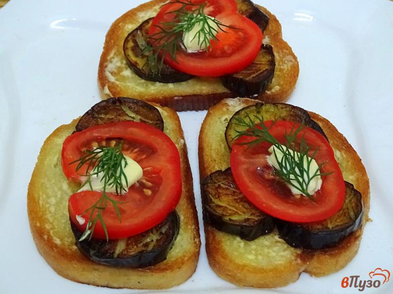 Фото приготовление рецепта: Бутерброды с баклажанами и помидорами шаг №8