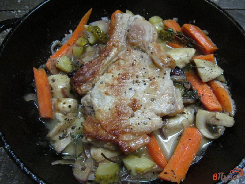 Фото приготовление рецепта: Свинина тушеная с овощами шаг №5