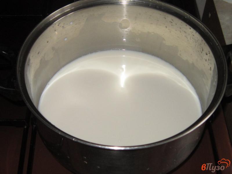Фото приготовление рецепта: Сгущенка из домашнего молока шаг №1