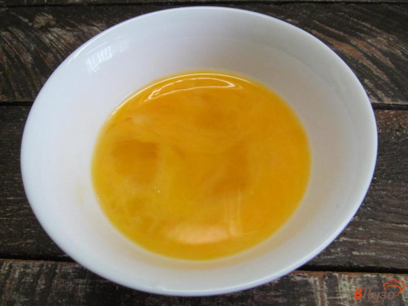 Фото приготовление рецепта: Куриный суп с рисом и щавелем шаг №4