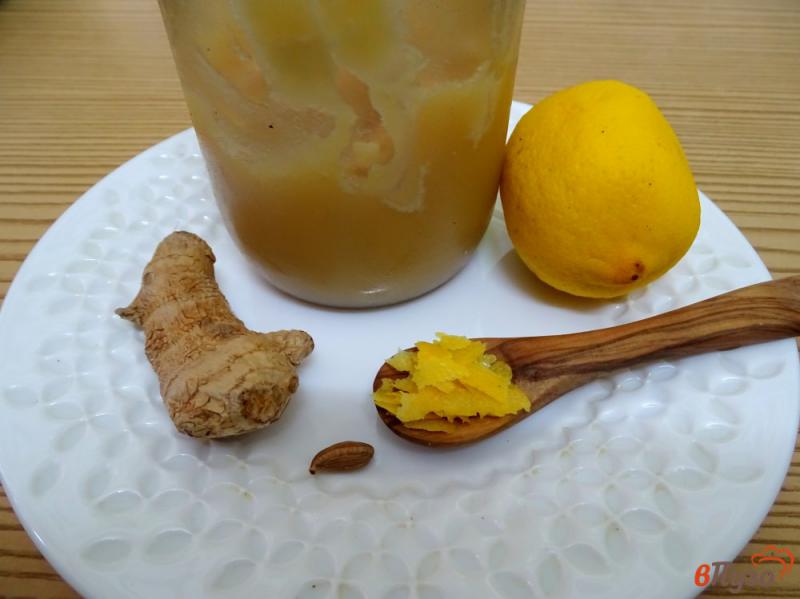 Фото приготовление рецепта: Имбирный чай с кардамоном и лимоном шаг №1