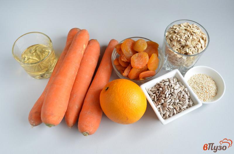 Фото приготовление рецепта: Морковный десерт с курагой шаг №1