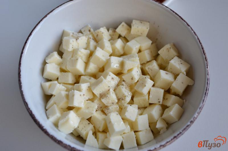 Фото приготовление рецепта: Улиточки с сыром и вялеными томатами шаг №6