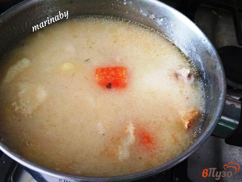 Фото приготовление рецепта: Куриный суп-пюре шаг №3