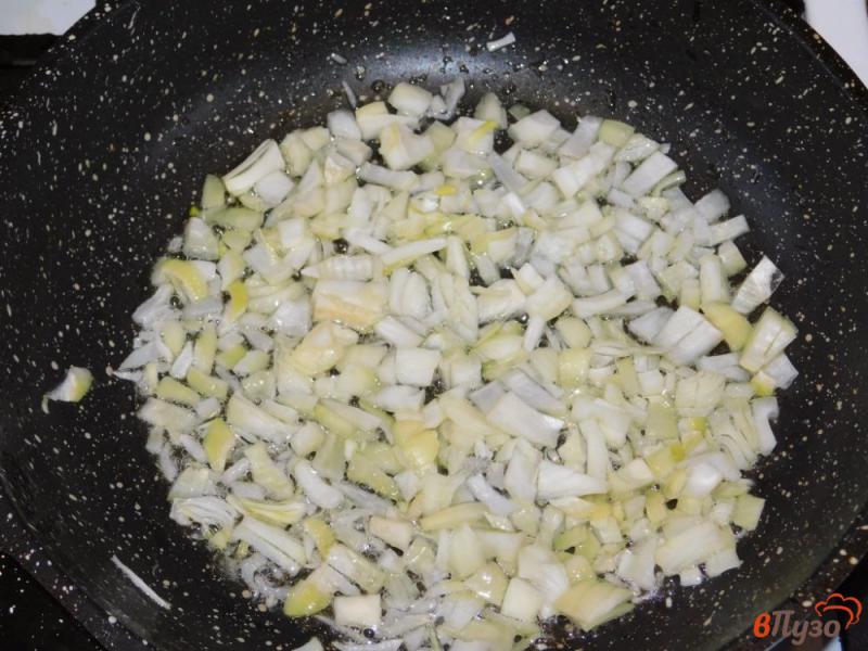 Фото приготовление рецепта: Пельмени в сырном соусе шаг №1
