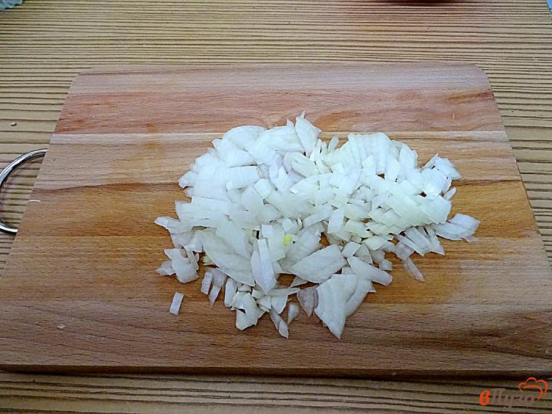 Фото приготовление рецепта: Постные щи с квашеной капустой и пшеном шаг №3