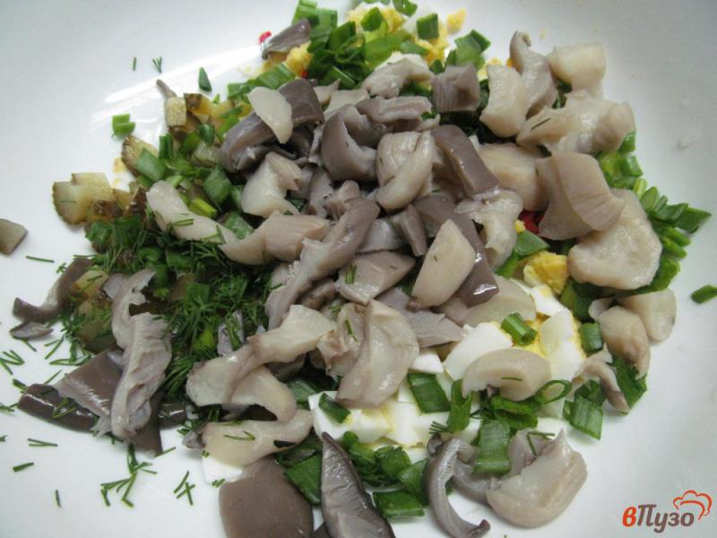 Фото приготовление рецепта: Грибной салат шаг №3