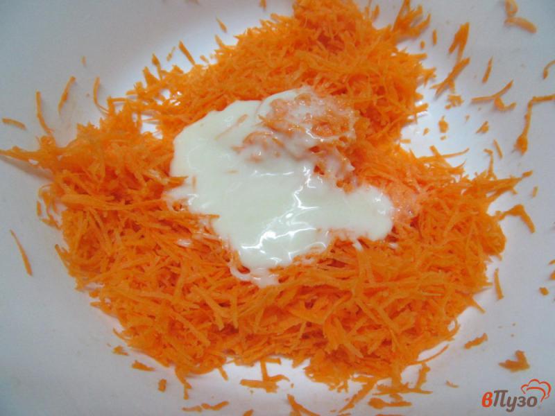 Фото приготовление рецепта: Пирог с начинкой из моркови и яблока шаг №5