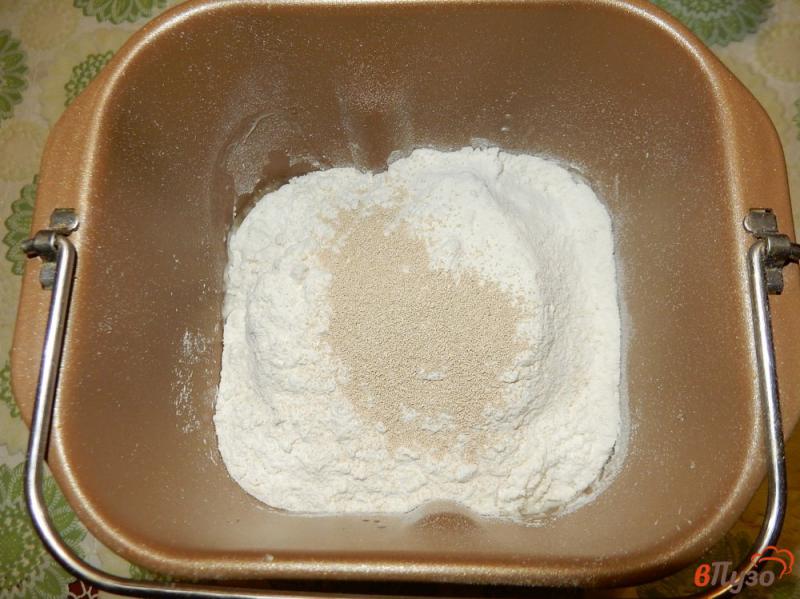 Фото приготовление рецепта: Воздушный белый хлеб шаг №4