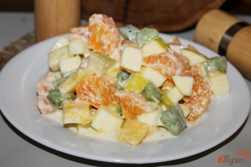 Фото приготовление рецепта: Фруктовый салат с манго шаг №6