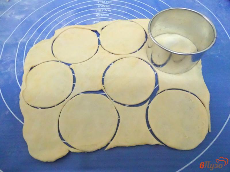 Фото приготовление рецепта: Пирожки с грибами закусочные шаг №9