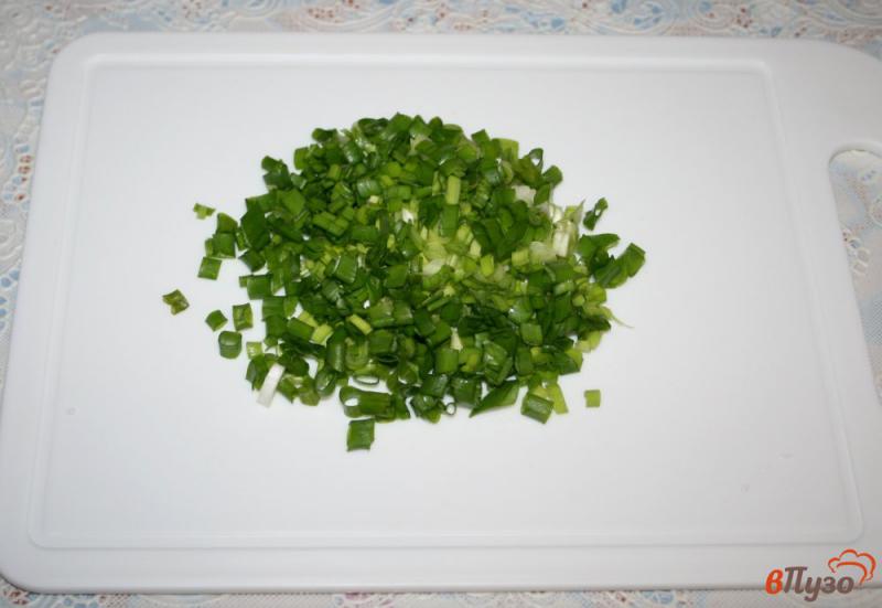Фото приготовление рецепта: Нежный салат «Мимоза» с сырным соусом шаг №3