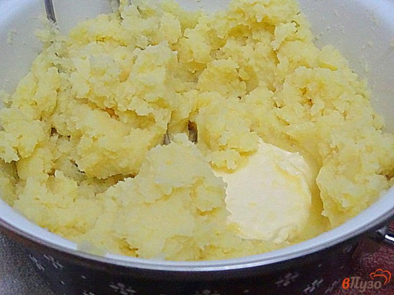 Фото приготовление рецепта: Картофельное пюре со сливками и моцареллой шаг №6