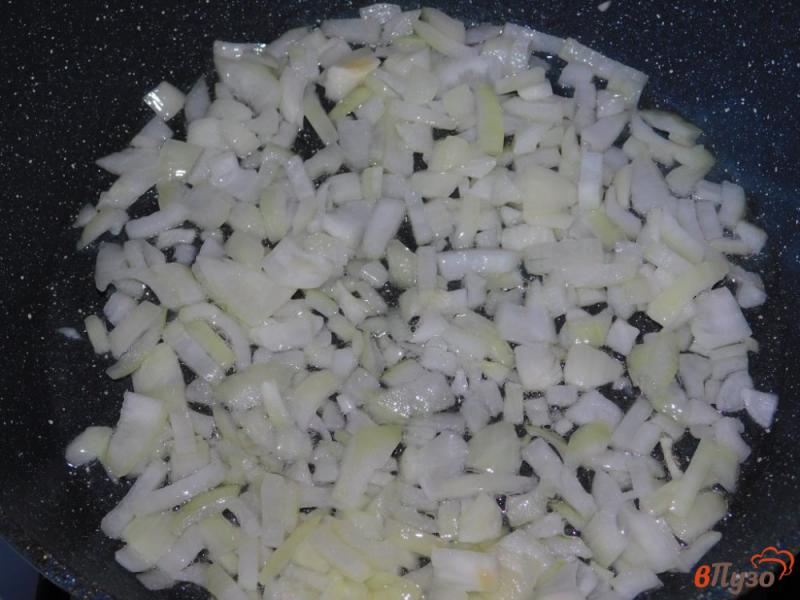 Фото приготовление рецепта: Грибной салат с креветками шаг №1