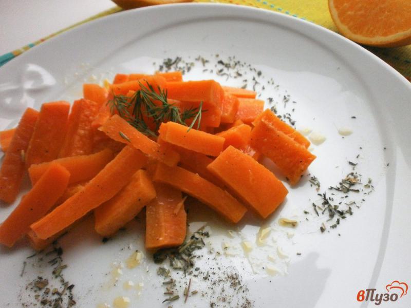 Фото приготовление рецепта: Запеченая морковь в апельсиновом соке шаг №8