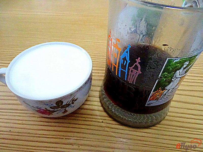 Фото приготовление рецепта: Молочно кофейный коктейль шаг №3
