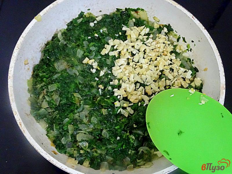 Фото приготовление рецепта: Рис со шпинатом шаг №4