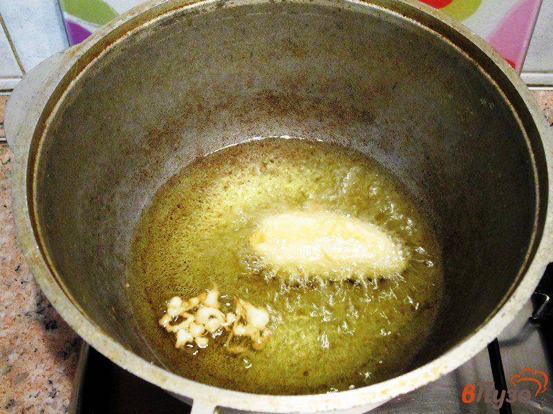 Фото приготовление рецепта: Бананы темпура с мороженым шаг №6
