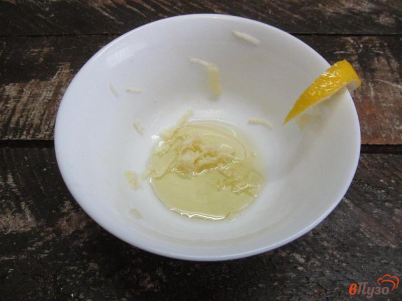 Фото приготовление рецепта: Яичница на воде под чесночным соусом шаг №2