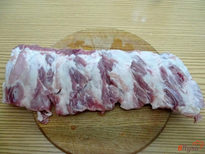 Фото приготовление рецепта: Свиные рёбрышки тушёные с картошкой шаг №1