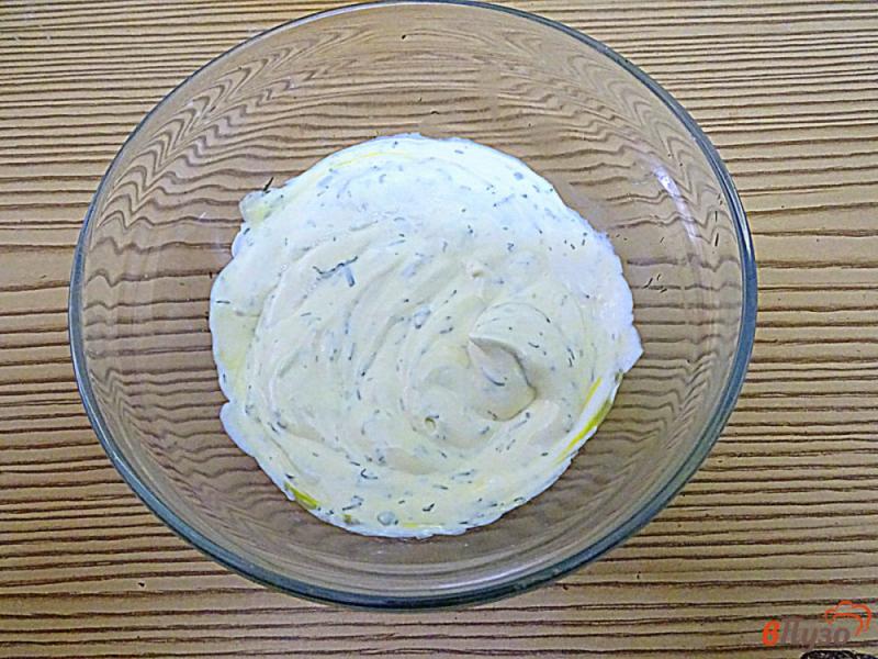 Фото приготовление рецепта: Соус с солёными ргурцами и оливками шаг №2