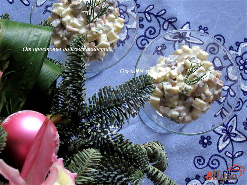 Фото приготовление рецепта: Яичный салат с грибами и сыром шаг №5