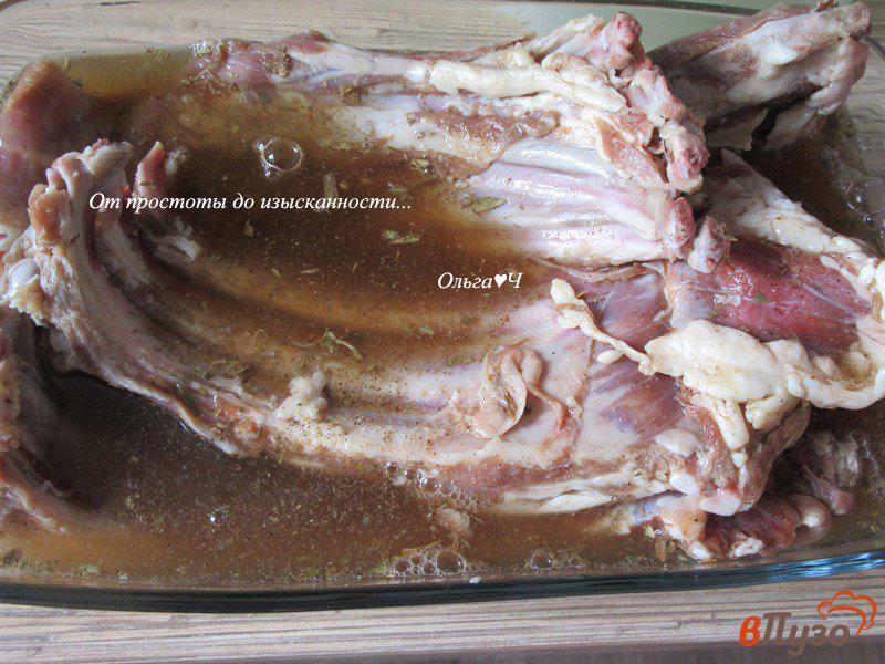 Фото приготовление рецепта: Свиные ребрышки с эстрагоном шаг №2