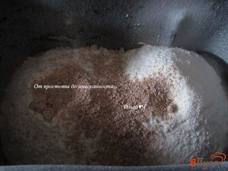 Фото приготовление рецепта: Пшеничный хлеб с отрубями на топленом масле шаг №2