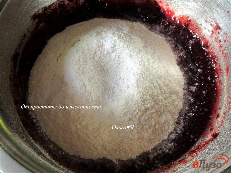 Фото приготовление рецепта: Смородиновые кексы с миндалем (без масла) шаг №2