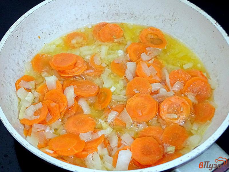 Фото приготовление рецепта: Суп из пшена и грибов шаг №2